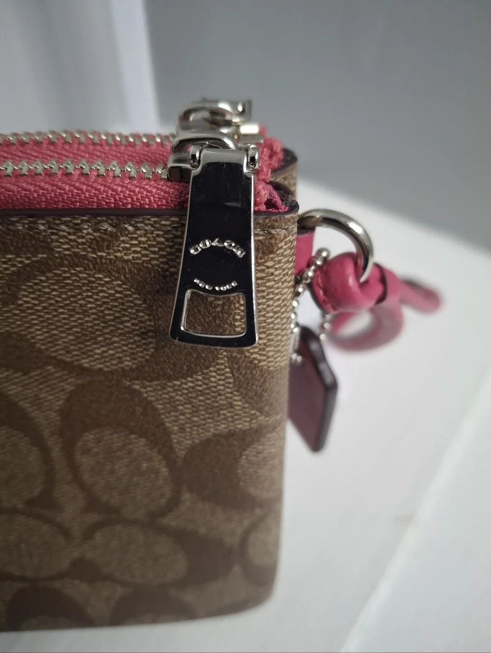 Coach Double Zip Wristlet Signature Canvas Khaki Fuchsia  EUC Like New